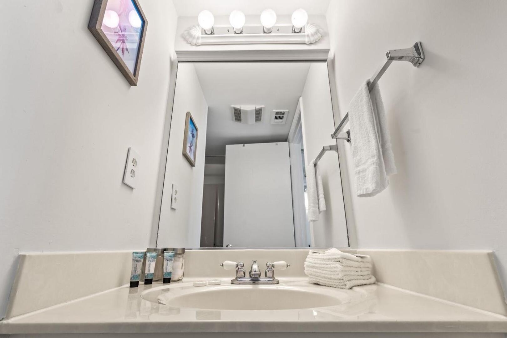 Beautiful 2 Bedroom Apartment In Cherry Grove With Stunning Views Buena Vista 402 เมอร์เทิลบีช ภายนอก รูปภาพ